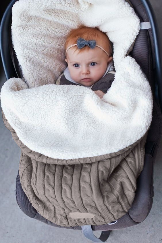 Baby Stroller Winter Sleeping Bag – Warm, Windproof and Comfortable for Cold Weather